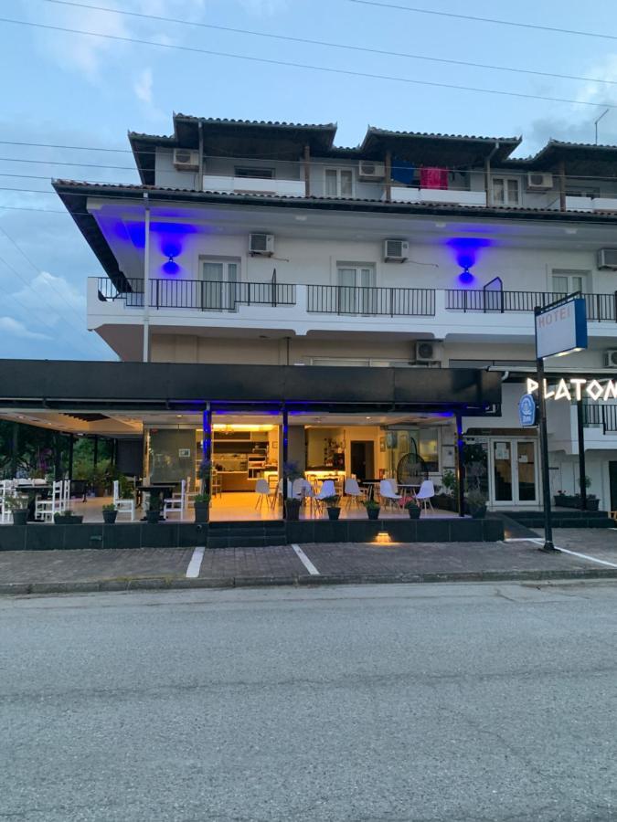 Hôtel Platon à Neoi Poroi Extérieur photo