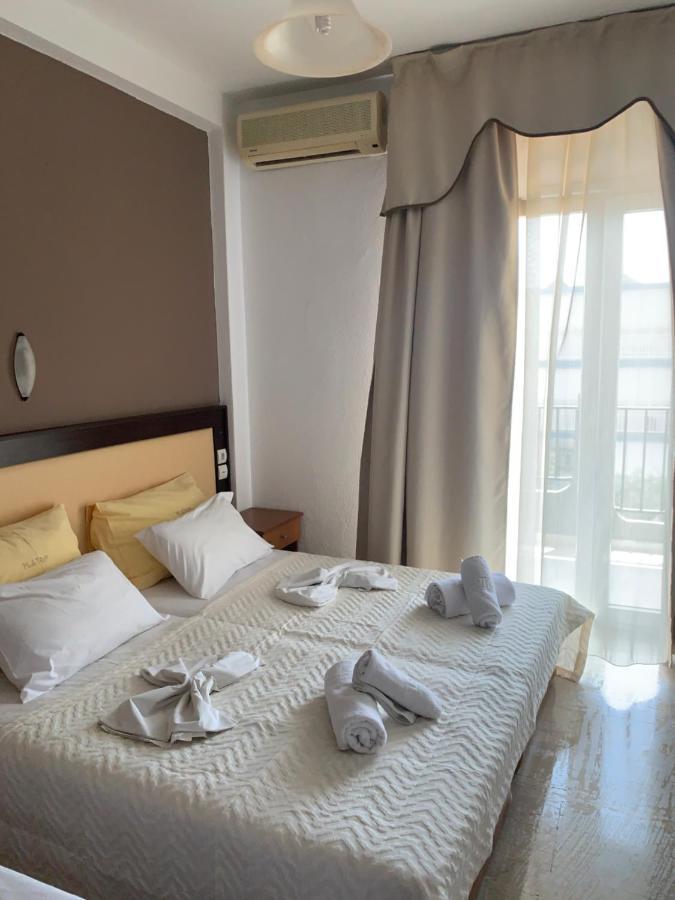 Hôtel Platon à Neoi Poroi Extérieur photo